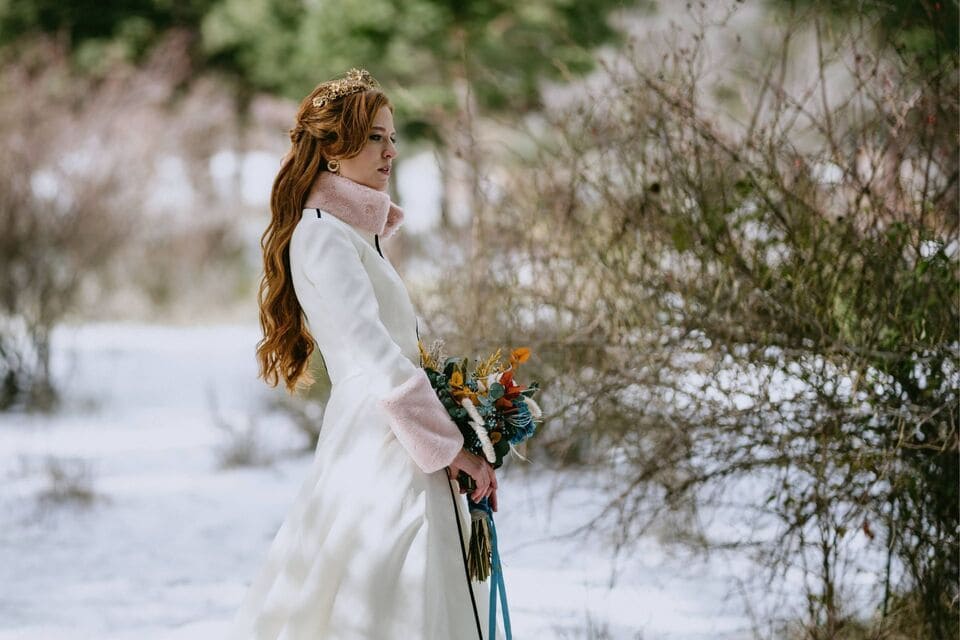 WINTER BRIDES WITH COATS ACUS WINTER BRIDES WITH COATS ACUS