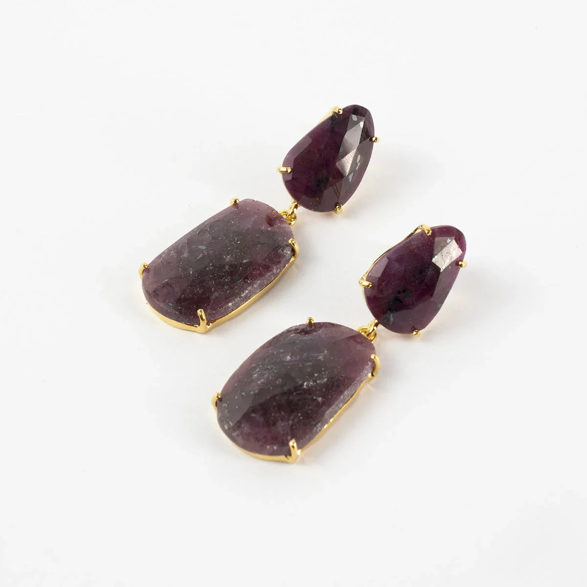 Pendientes Kaptol Ed. Limitada Burdeos Rubí