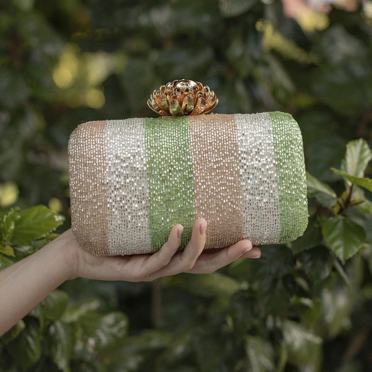 Bolso Loto Shirita Verde Lima, Dorado y Gris