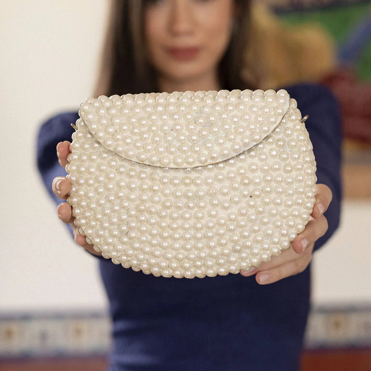 Bolso Cofre Lasian Plata Perlas
