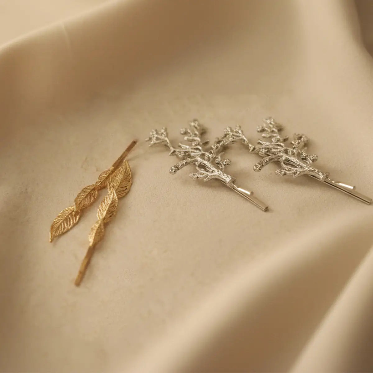 Horquillas 3 hojas Silvestre Oro - par