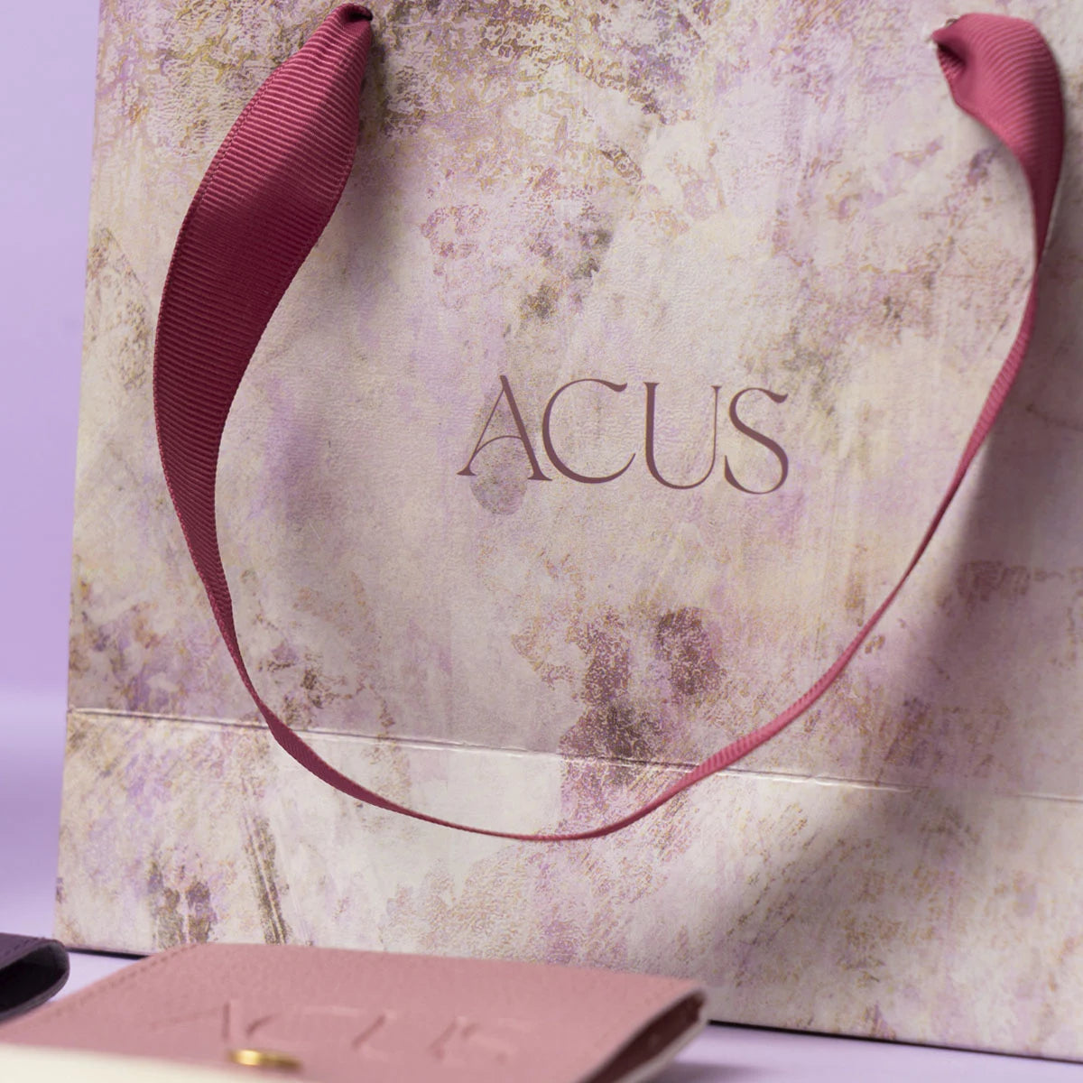 Bolsa Acus Estampado Morada y Rosas grande
