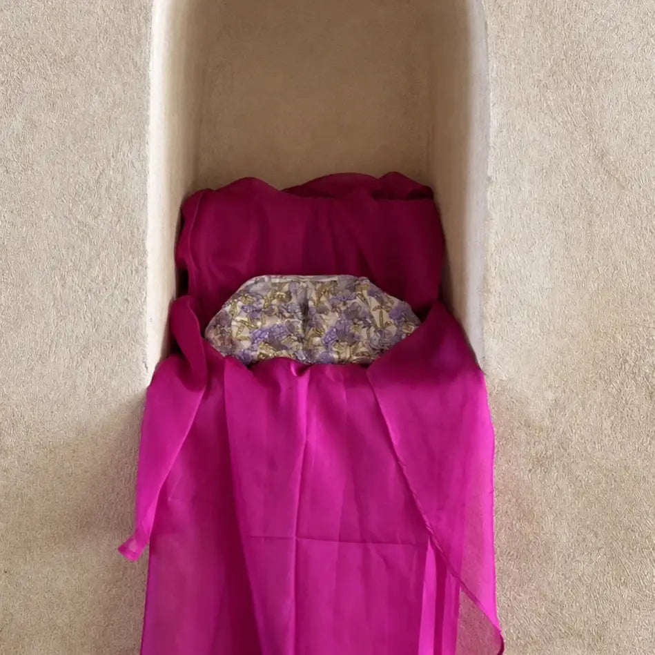 Bolso Nube Joya Violetta Beige, Morado y Dorado