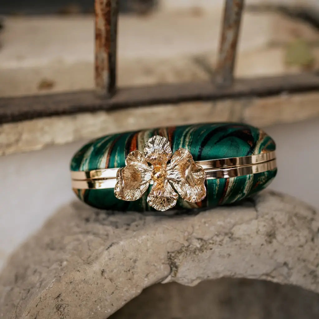 Bolso Ovalado Flor Garra Print Art Verde tropical