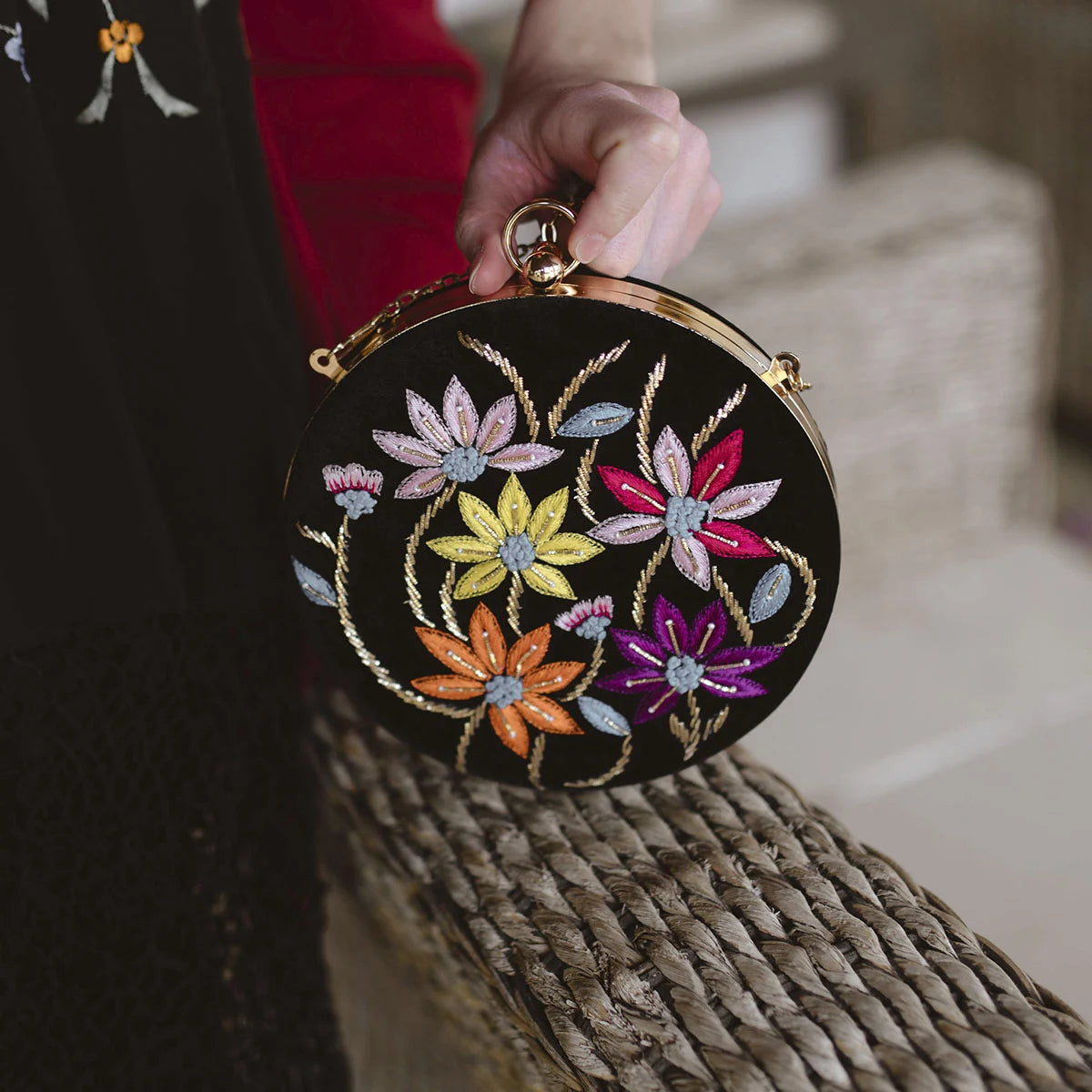 Bolso Circular Flores Negro Multicolor