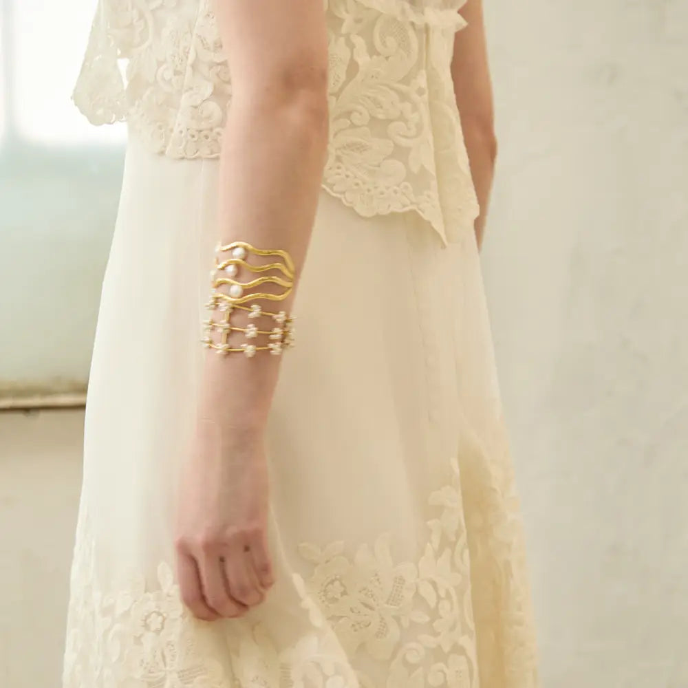 Liquidus Pearl Bracelet