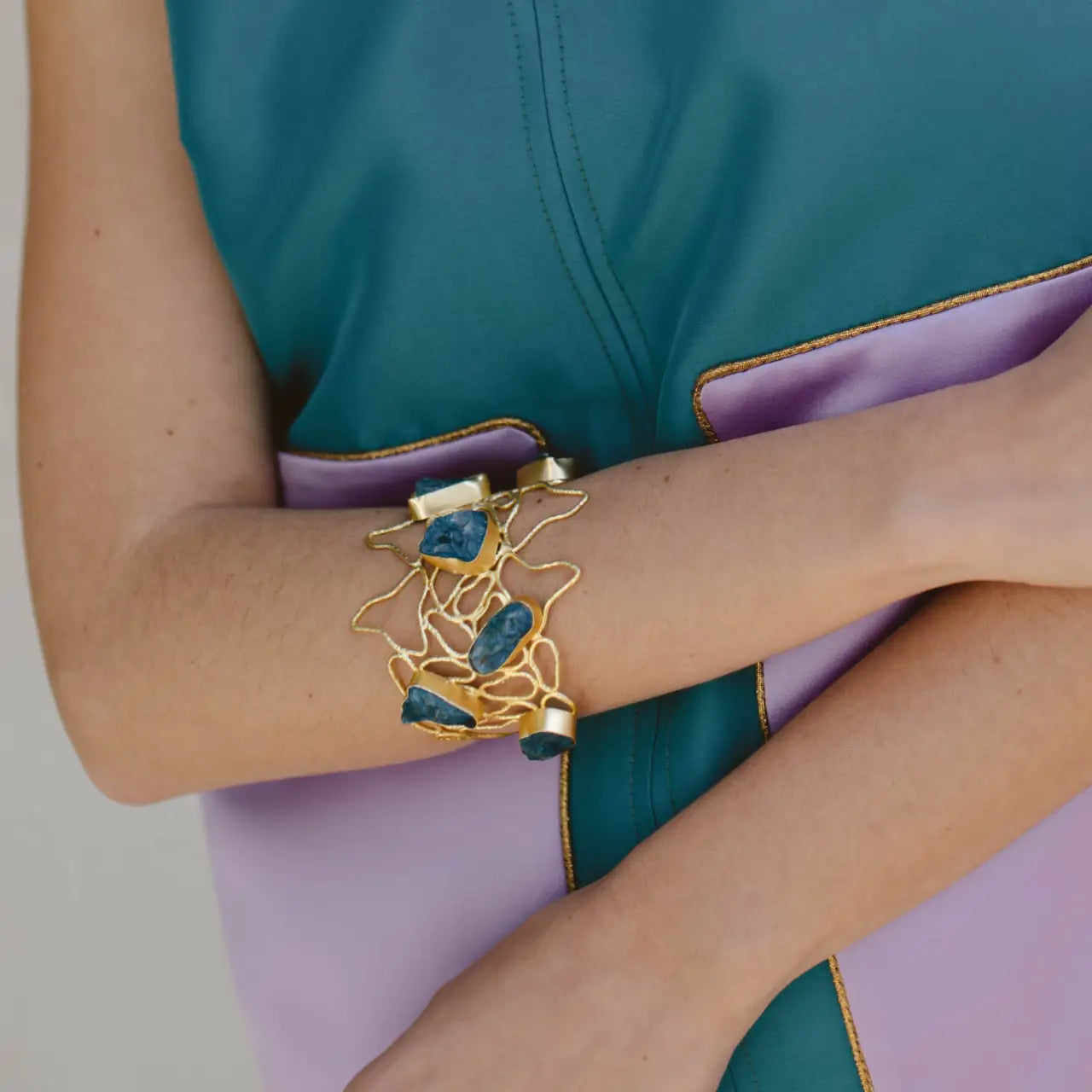 Brazalete Úrsula Ed. Limitada Rough Azul Turquesa