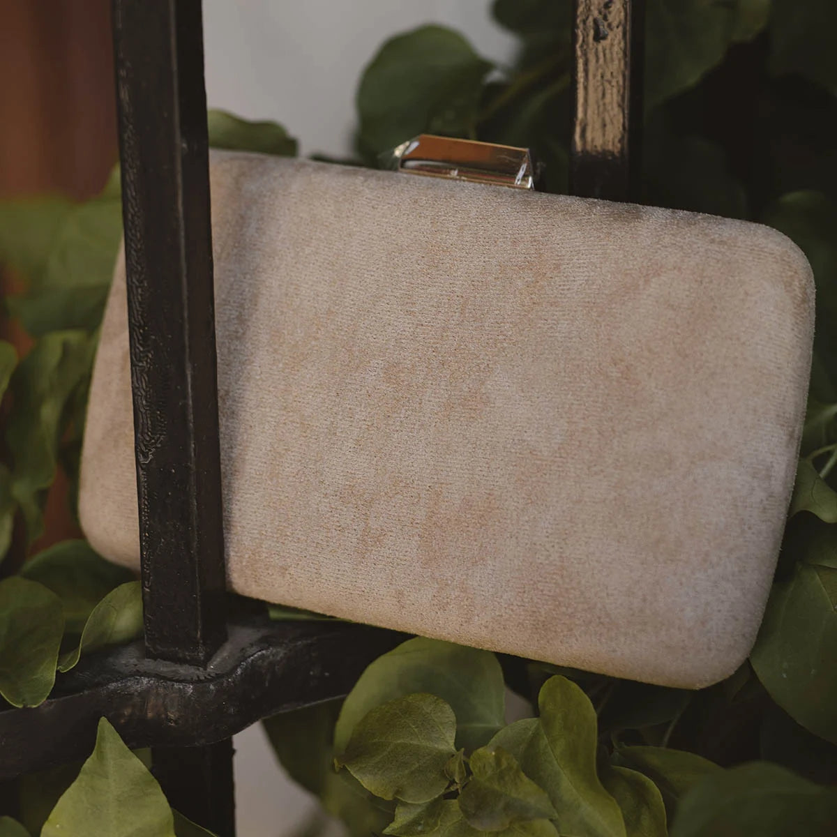 Cartera Round Beige