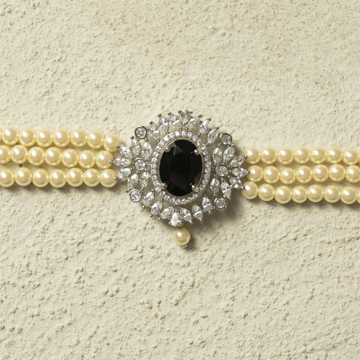 Choker Cella Plata Negro y Perlas