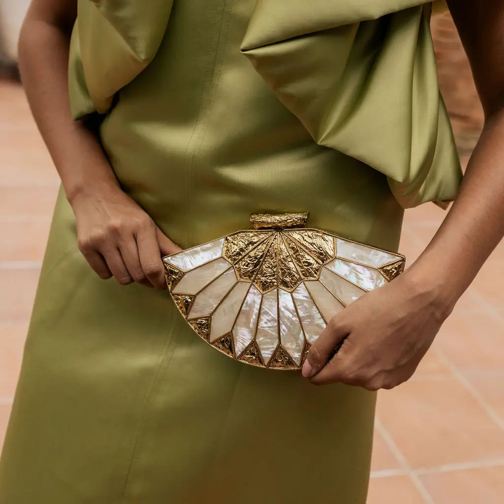 Clutch Deluxe Arcadia Abanico Nácar