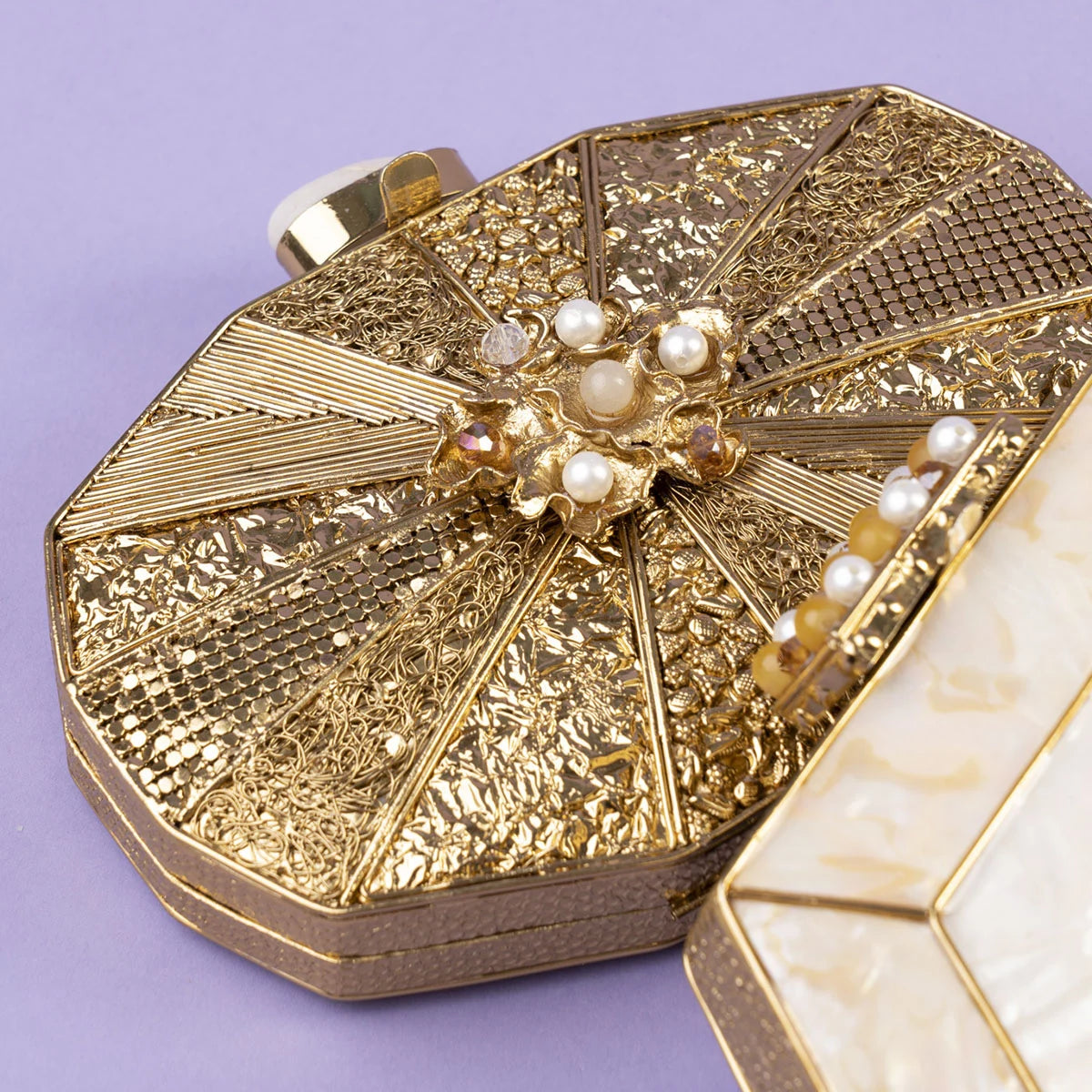 Bihar Deluxe Pearl Clutch