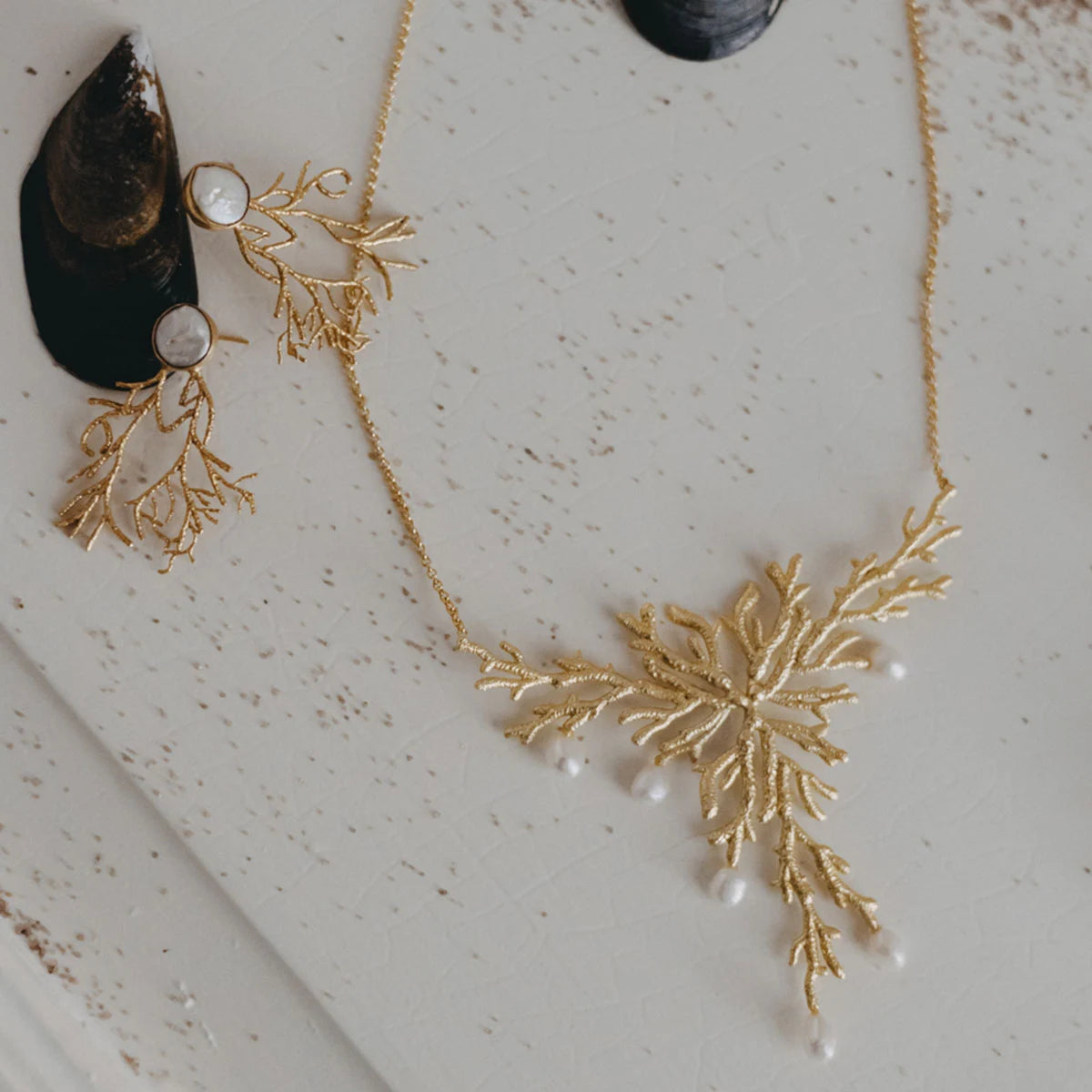 Collar Bay Perlas