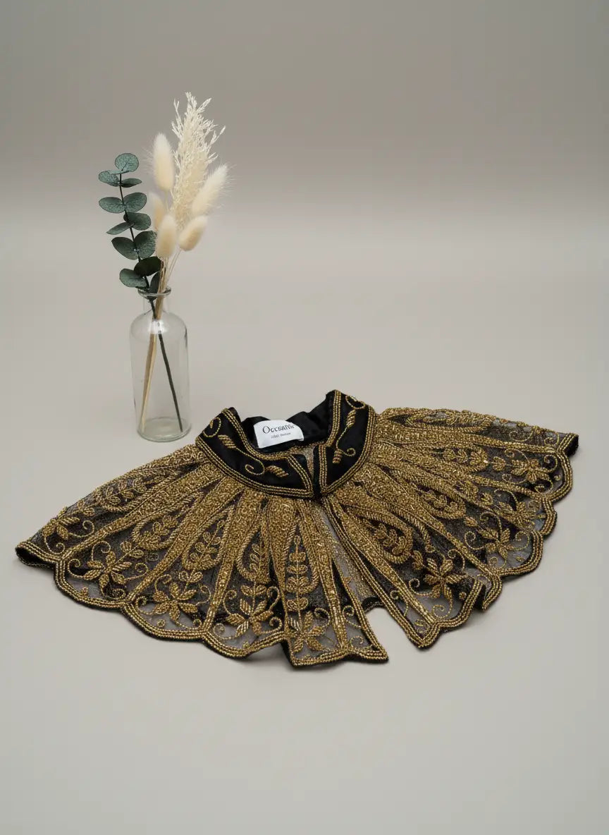 Cuello Joya Encanto Negro y Dorado