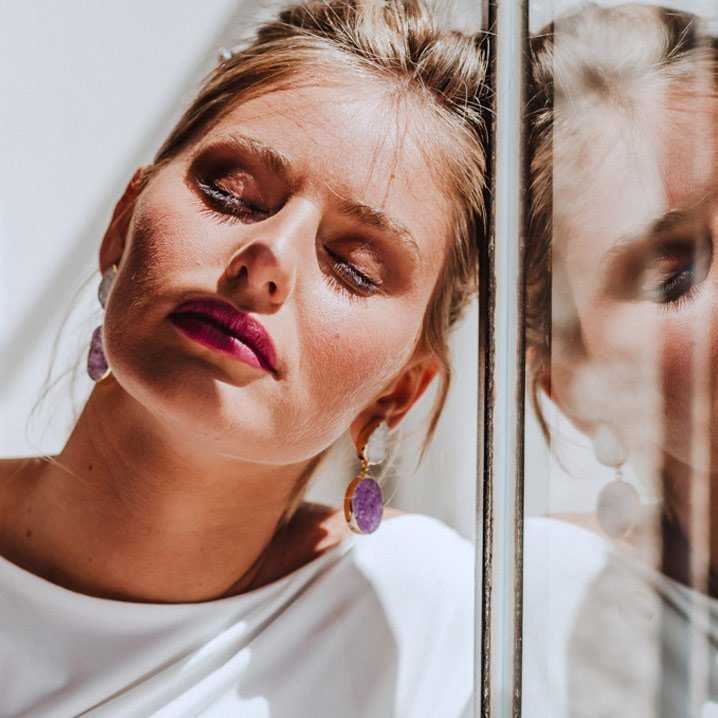 Pendientes Invitada Blanco y Morado