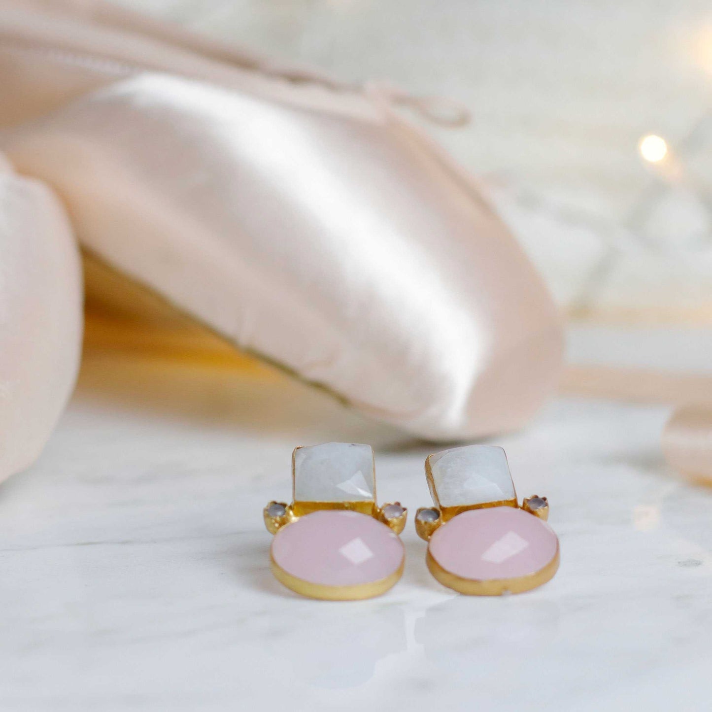 Pendientes Inma Piedra Lunar y Rosa claro