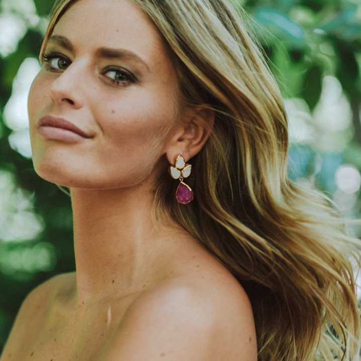 Pendientes Sauce Blanco y Fucsia mo