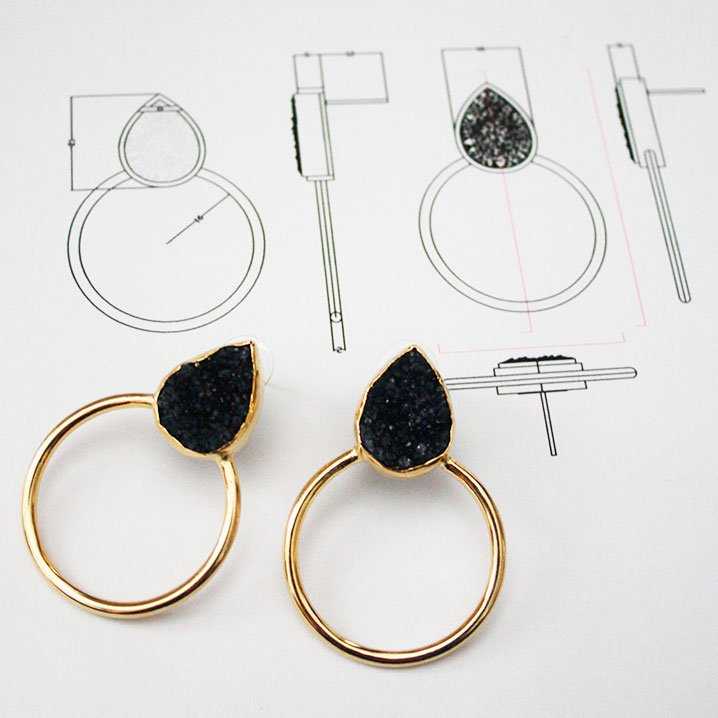 Pendientes Diwa Negro