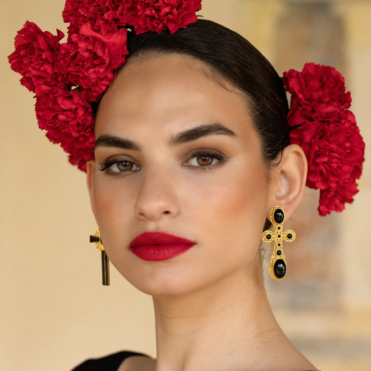 Pendientes Cruz Abadía negro