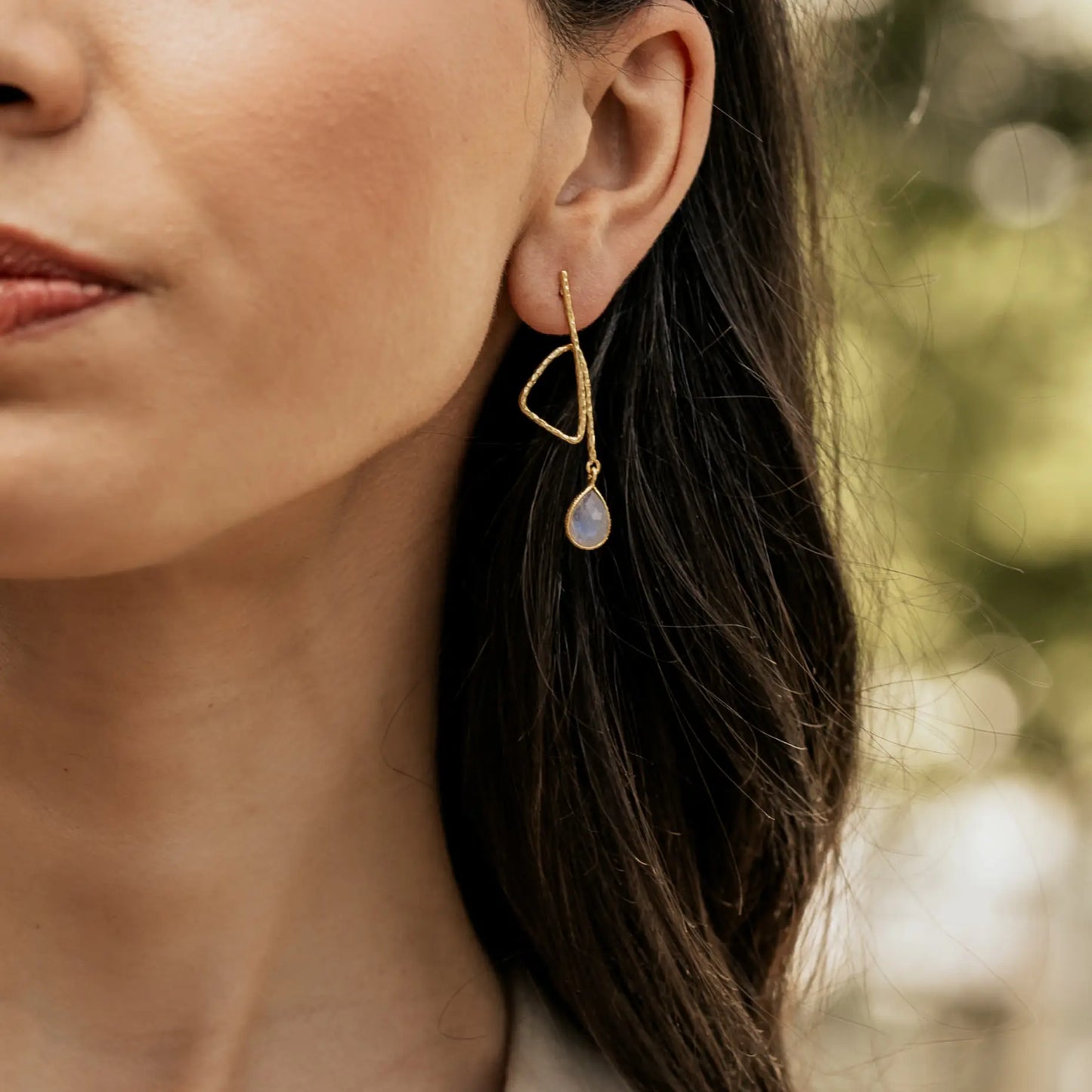 Pendientes Irene Piedra Lunar
