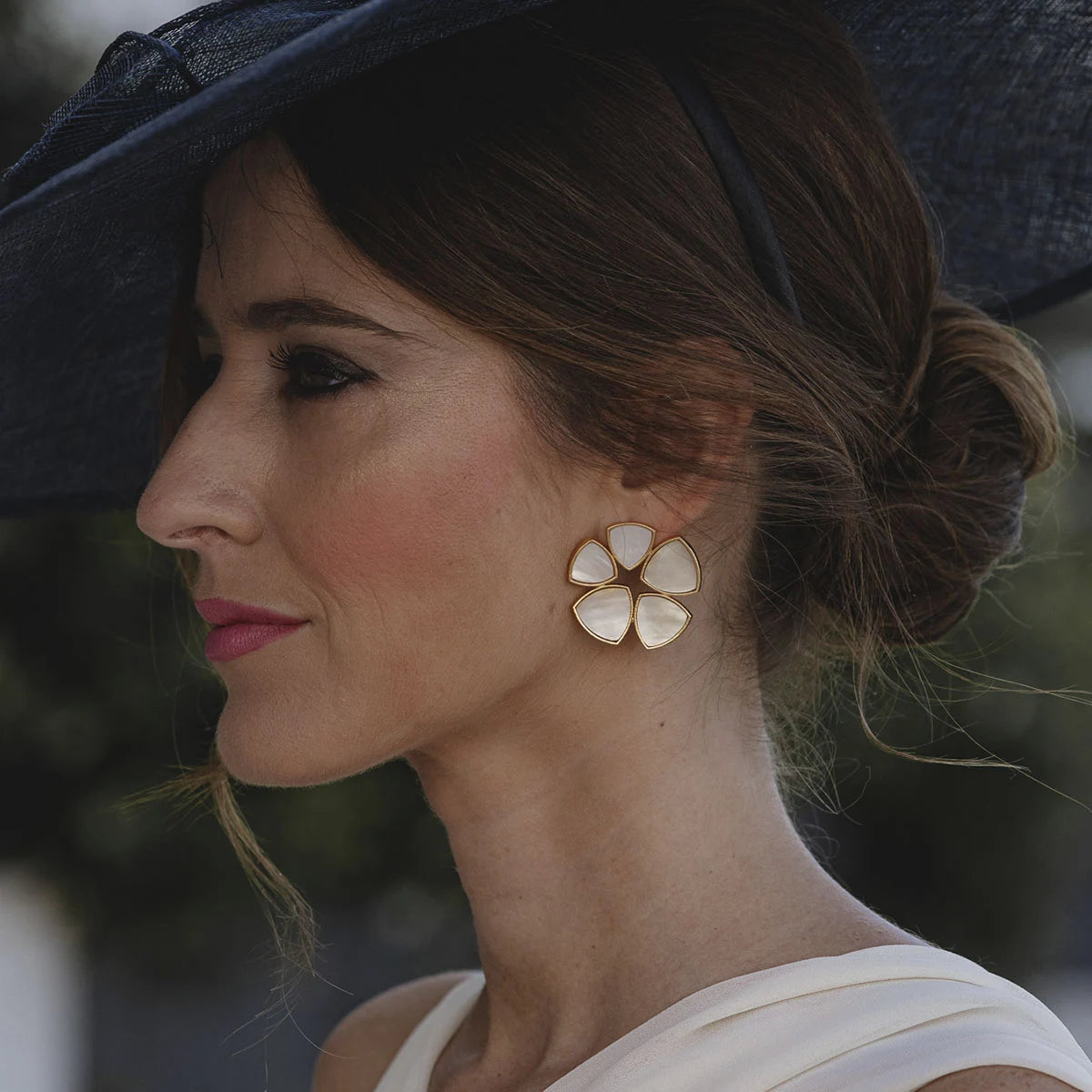 Pendientes Flor Batres Blanco Nácar