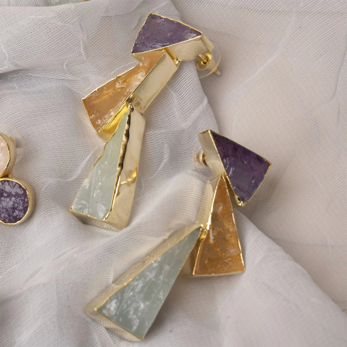 Pendientes Tritón Ed. Limitada Rough Morado Amatista, Mostaza y Verde agua