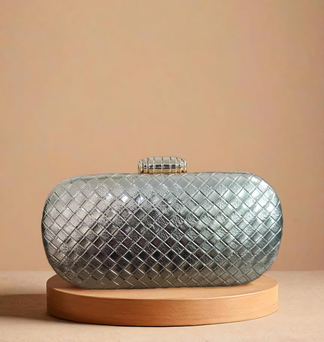 Bolso Lennot Ovalado Tessella Plata Metalizado