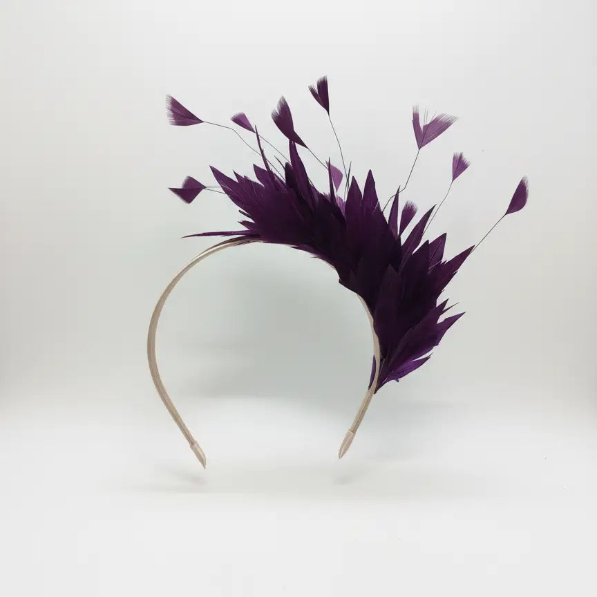 Tocado Diadema Viena Plumas Morada