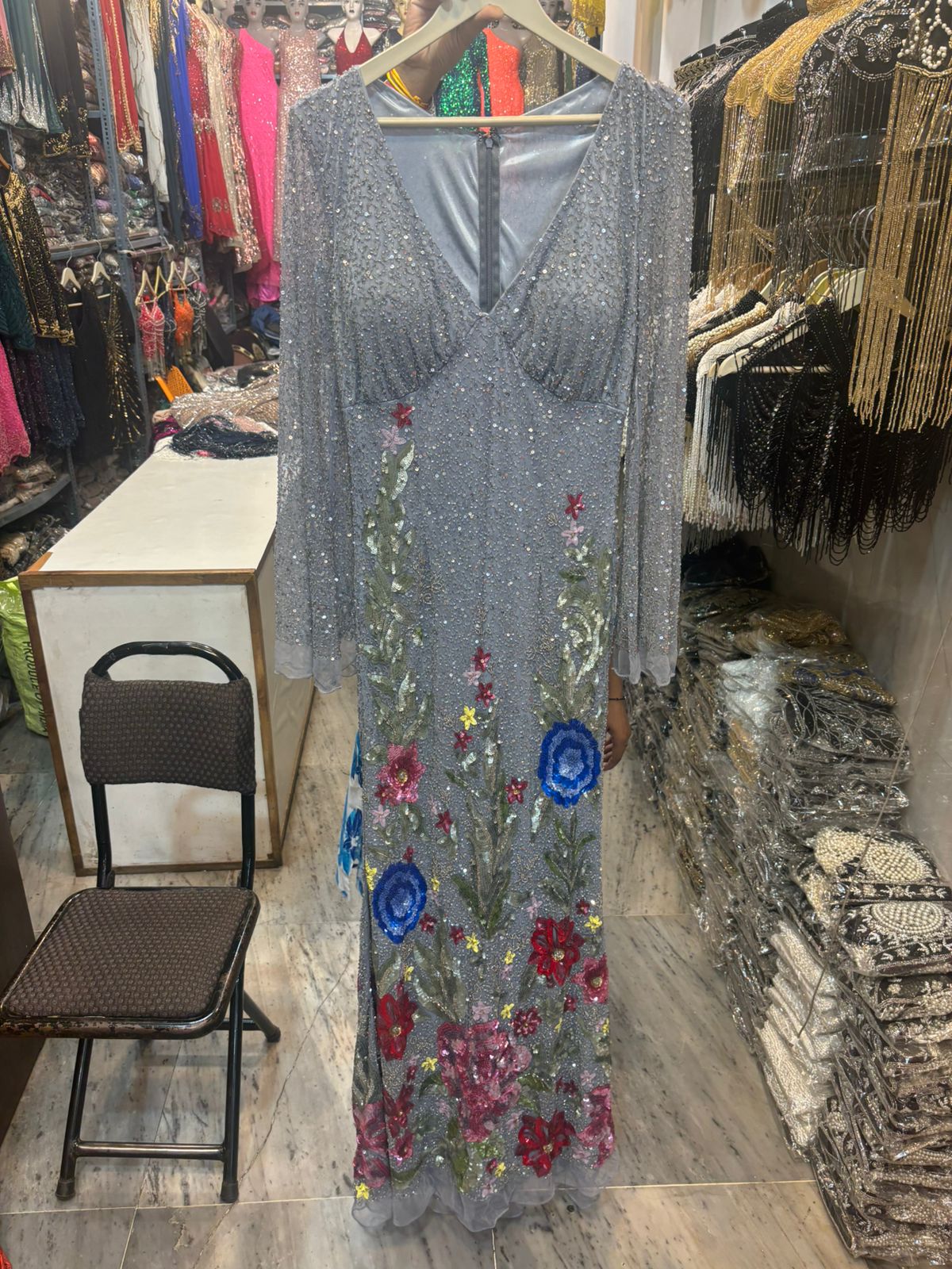 Vestido Largo Joya Gris y Flores color