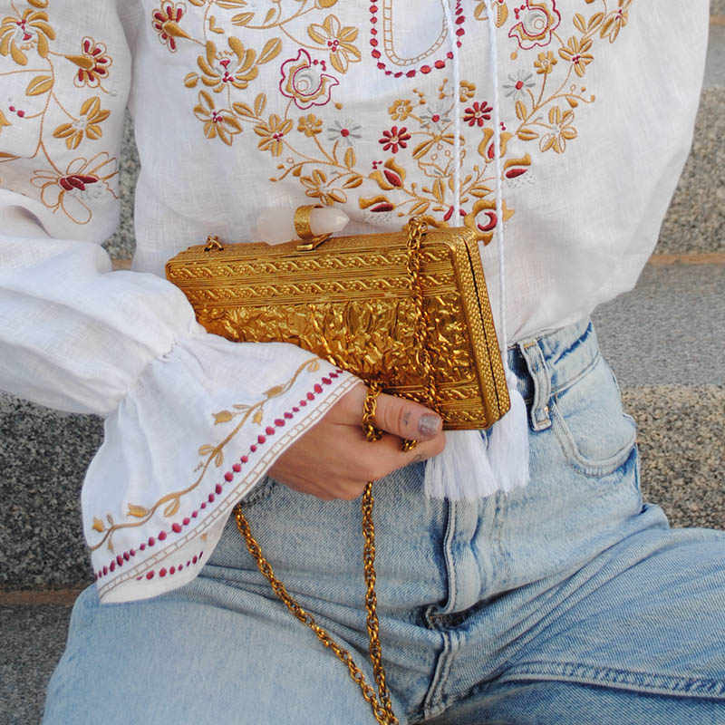 Clutch Deluxe Ajanta Dorado Cierre Rosa cuarzo