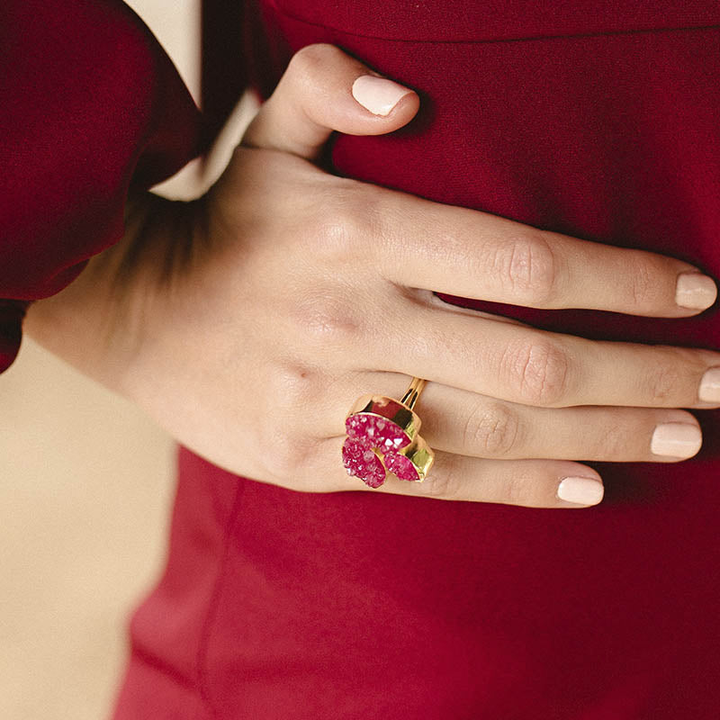 Anillo Grayas Drusa Fucsia