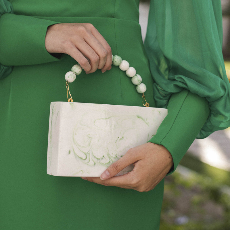 Clutch Bolas Verde y blanco