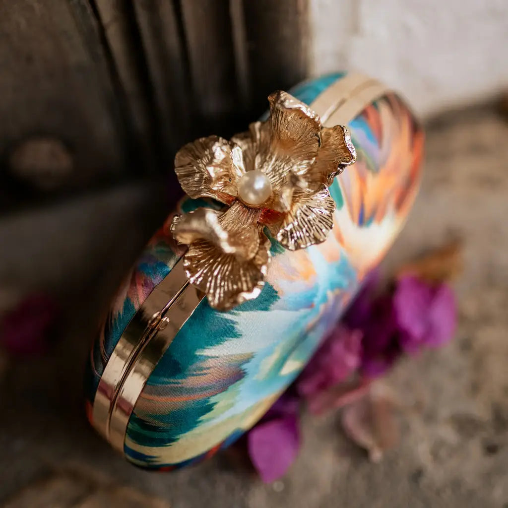 Bolso Ovalado Flor Garra Print Art Explosión Multicolor