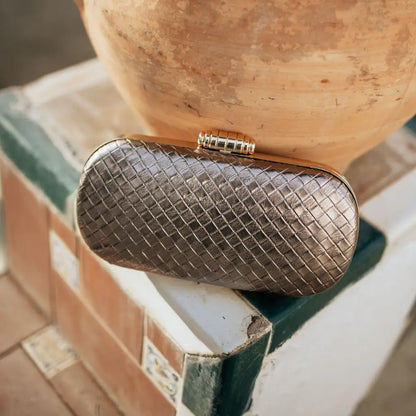 Bolso Ovalado Lennot Tessella Bronce Rosé Metalizado