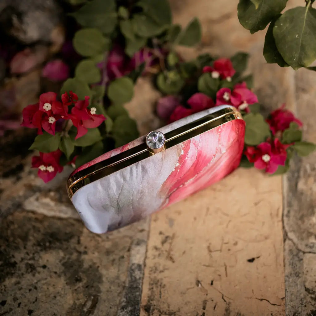 Bolso Print Goldenlines Gris y Fucsia