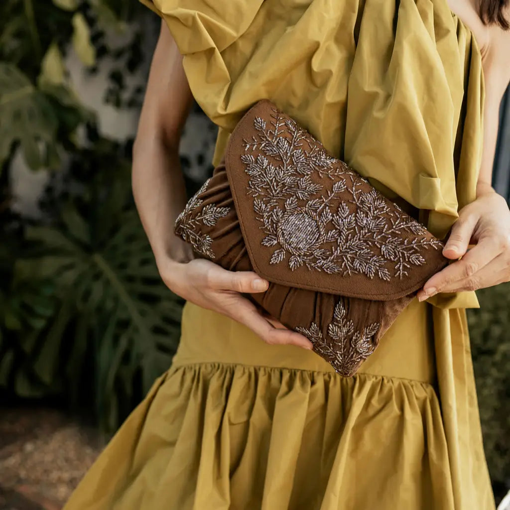 Bolso Sobre Sabina Marrón