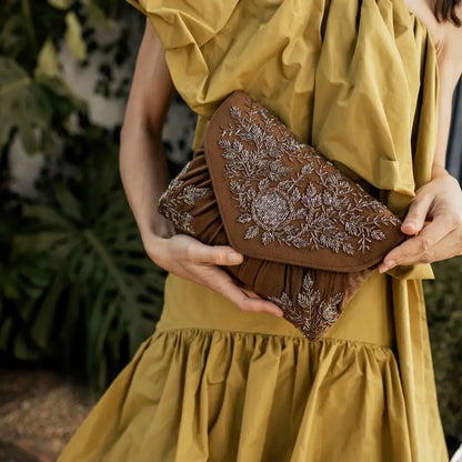 Bolso Sobre Sabina Marrón