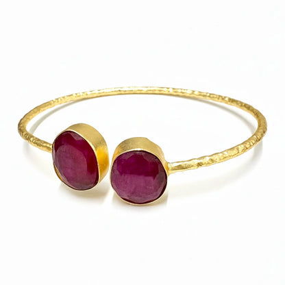 Conjunto Pendientes Neda + Brazalete Caliza Rubí