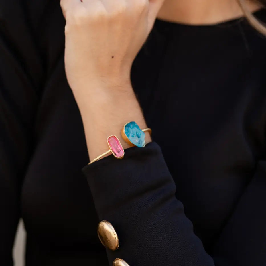 Brazalete Caliza Rough Azul y Fucsia