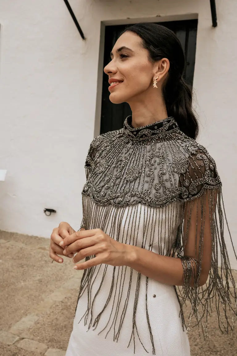 Capa Joya Bollywood Plateado y Negro