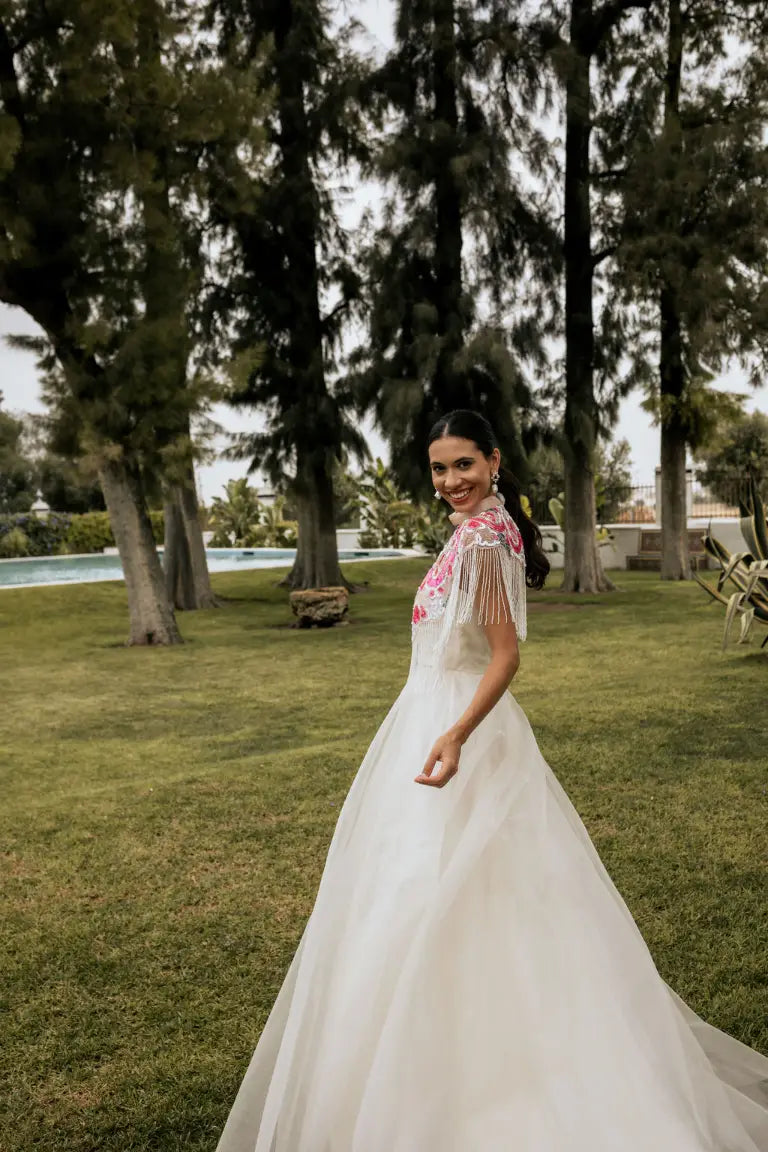 Capa Joya Elvy Rosa salmón, Fucsia, Azul y Blanco