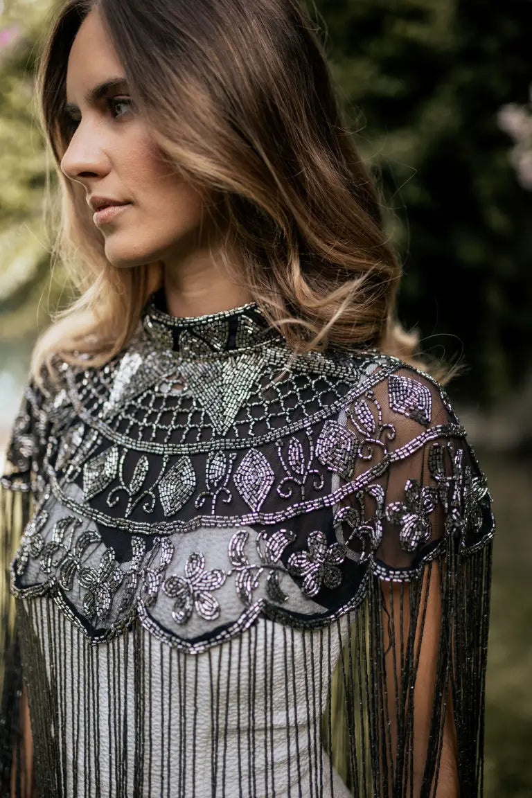 Capa Joya Misterio Negra y Cromo