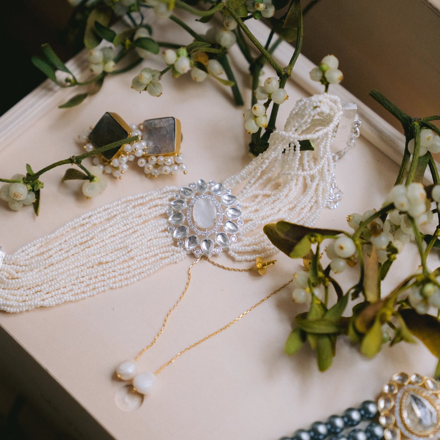 Choker Vintage Melisa Plata Mini Perlas