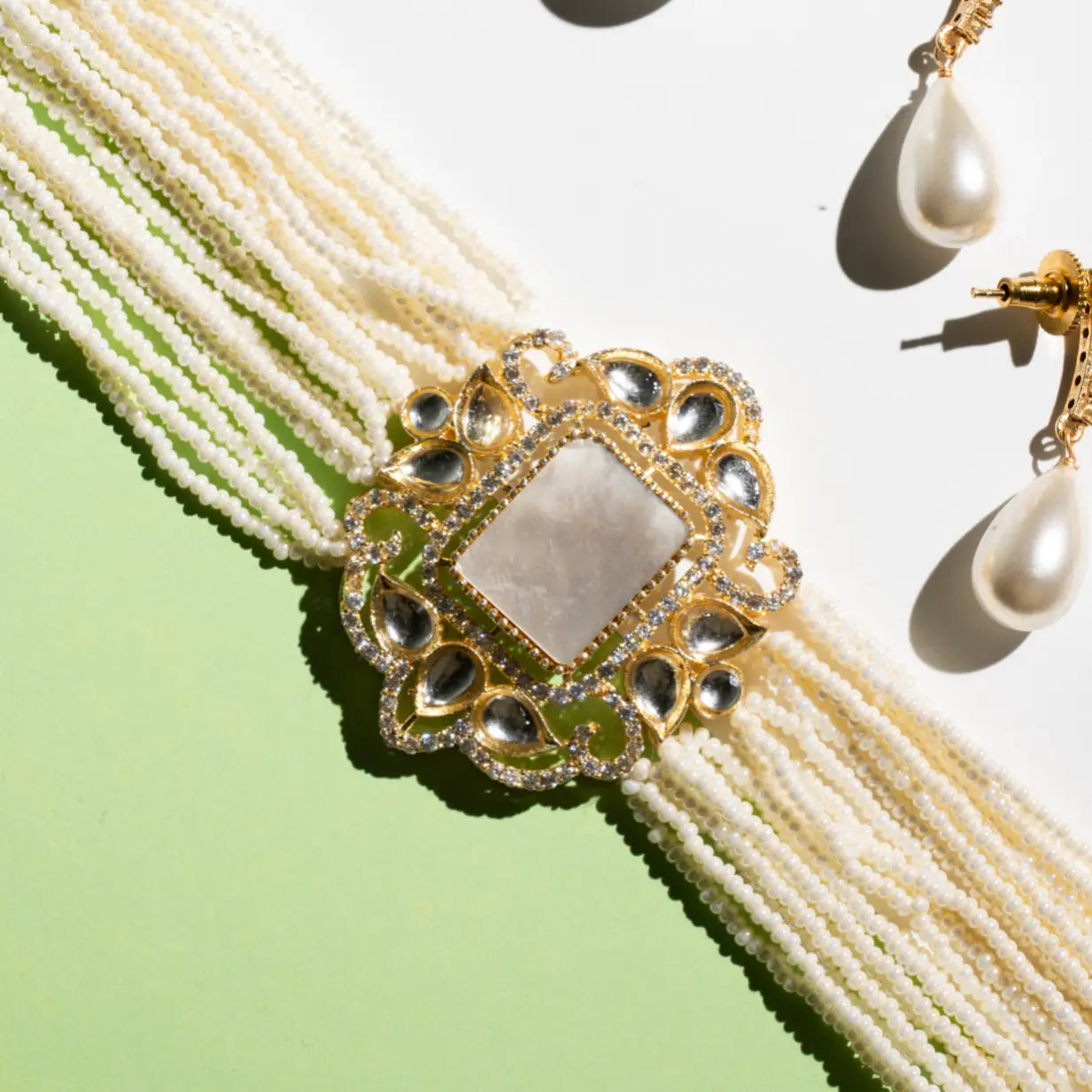 Choker Vintage Baline Mini Perlas