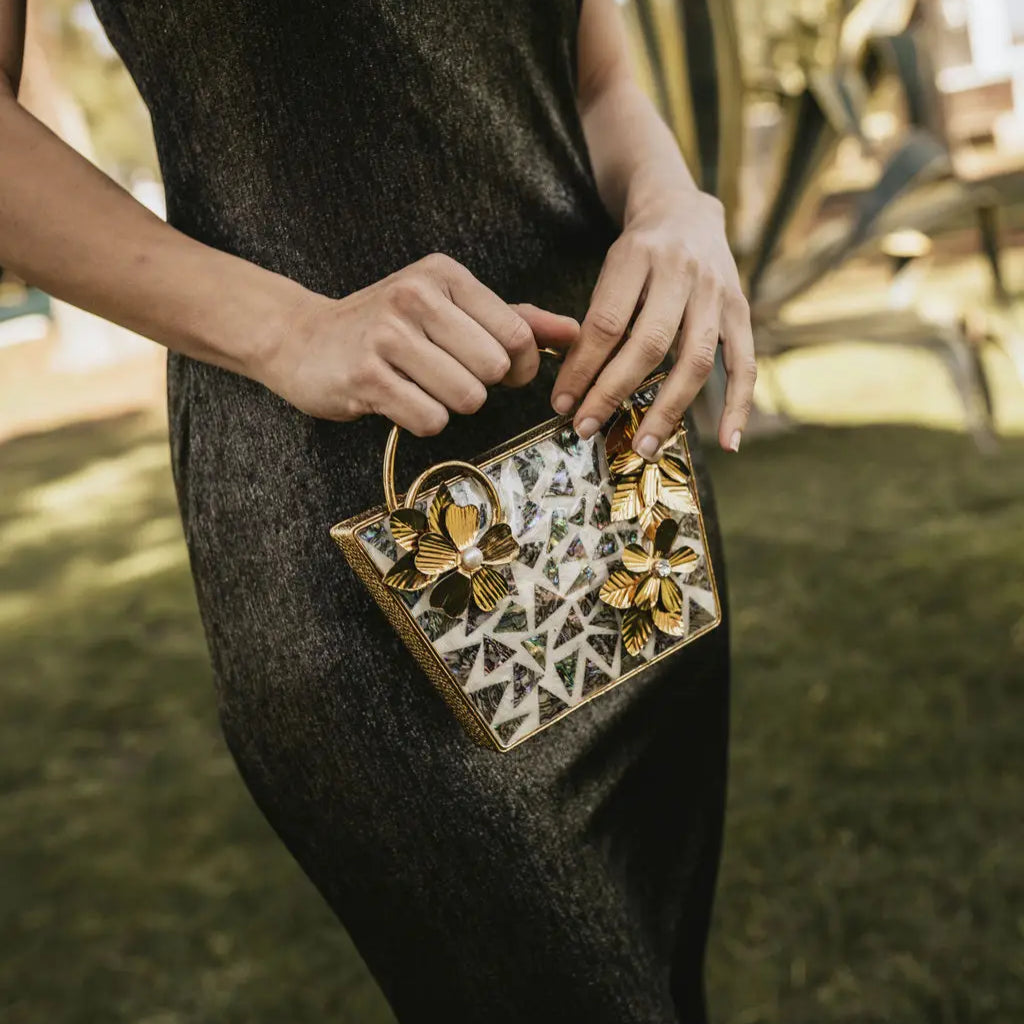 Clutch Deluxe Asa Teselas Abalone y Blanco
