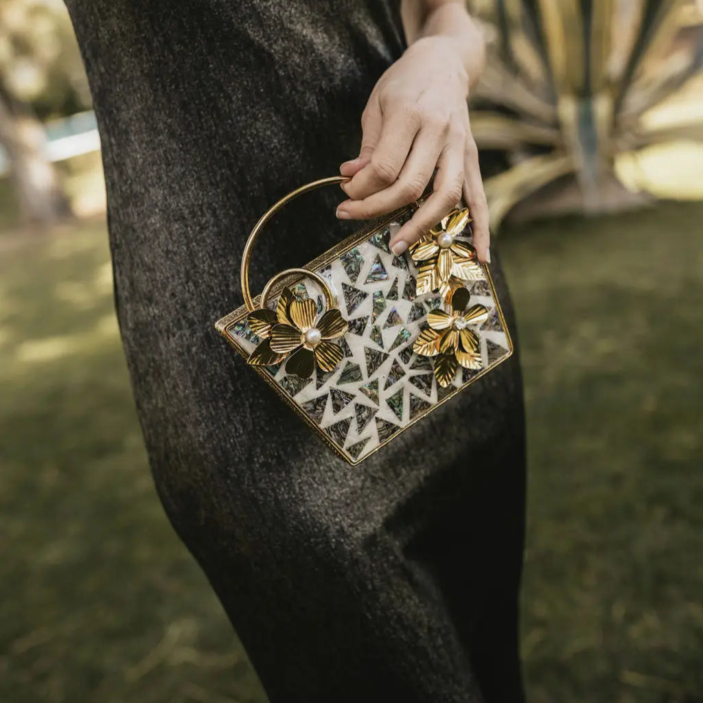 Clutch Deluxe Asa Teselas Abalone y Blanco