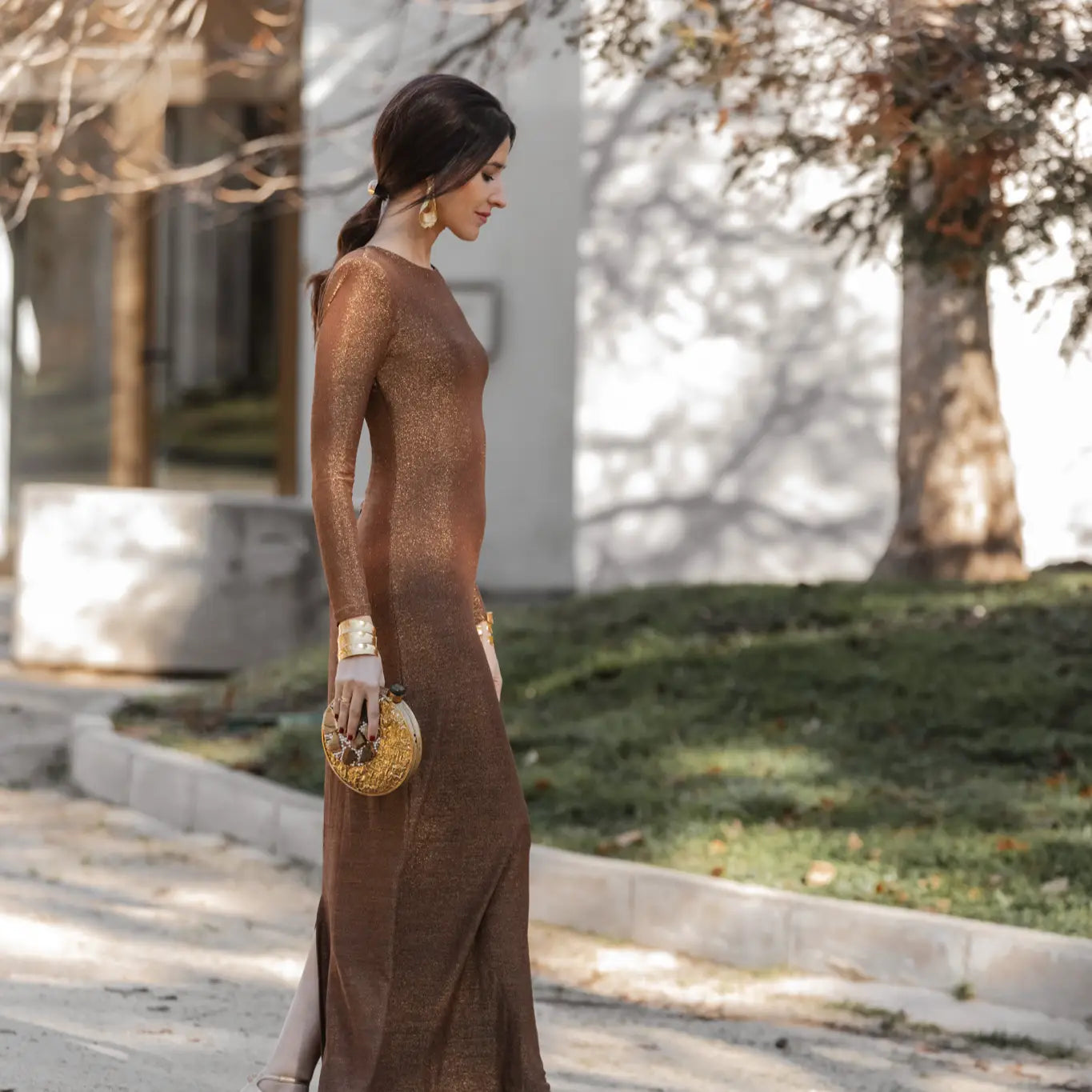 Clutch Deluxe Circular Manipur Piedras Marrón y perlas