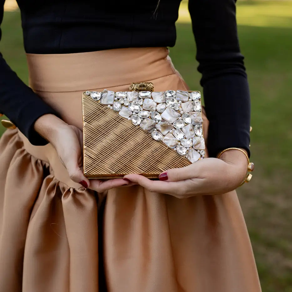 Clutch Deluxe Gemma Shine y Perlas