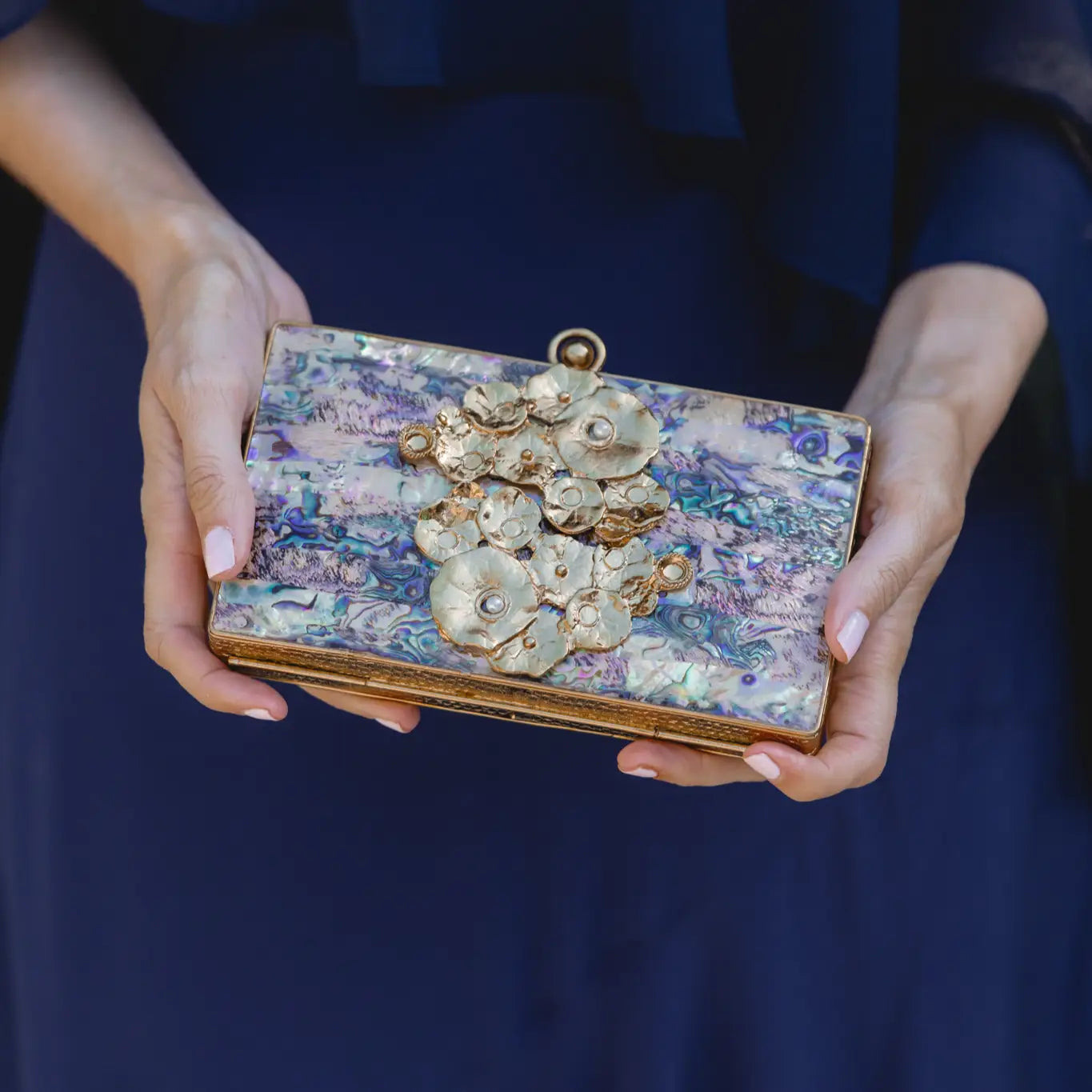 Panaji Abalone Deluxe Clutch