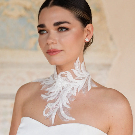 Collar Bordado Alondra Plumas Blanco