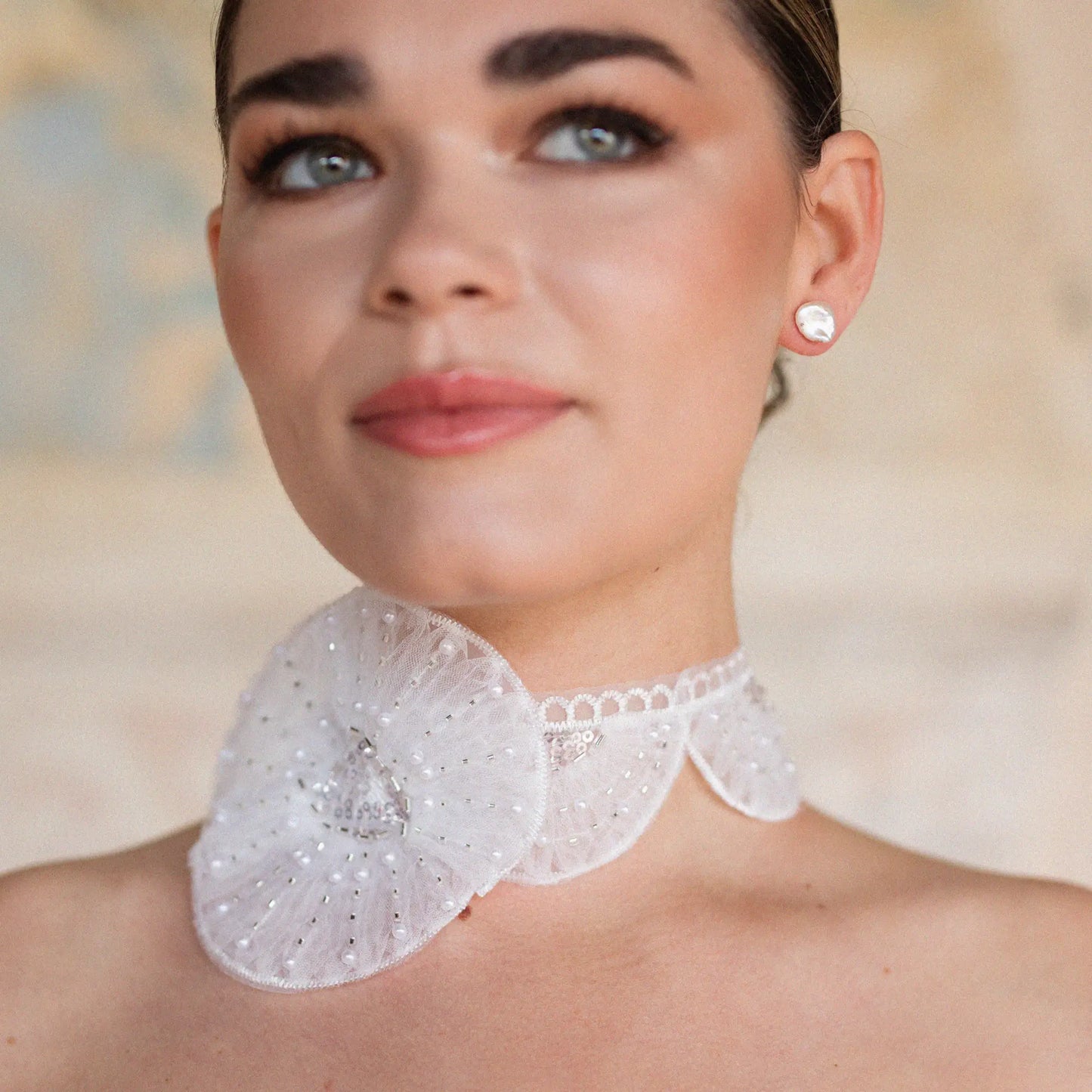 Choker Bordado Petal Queen Blanco